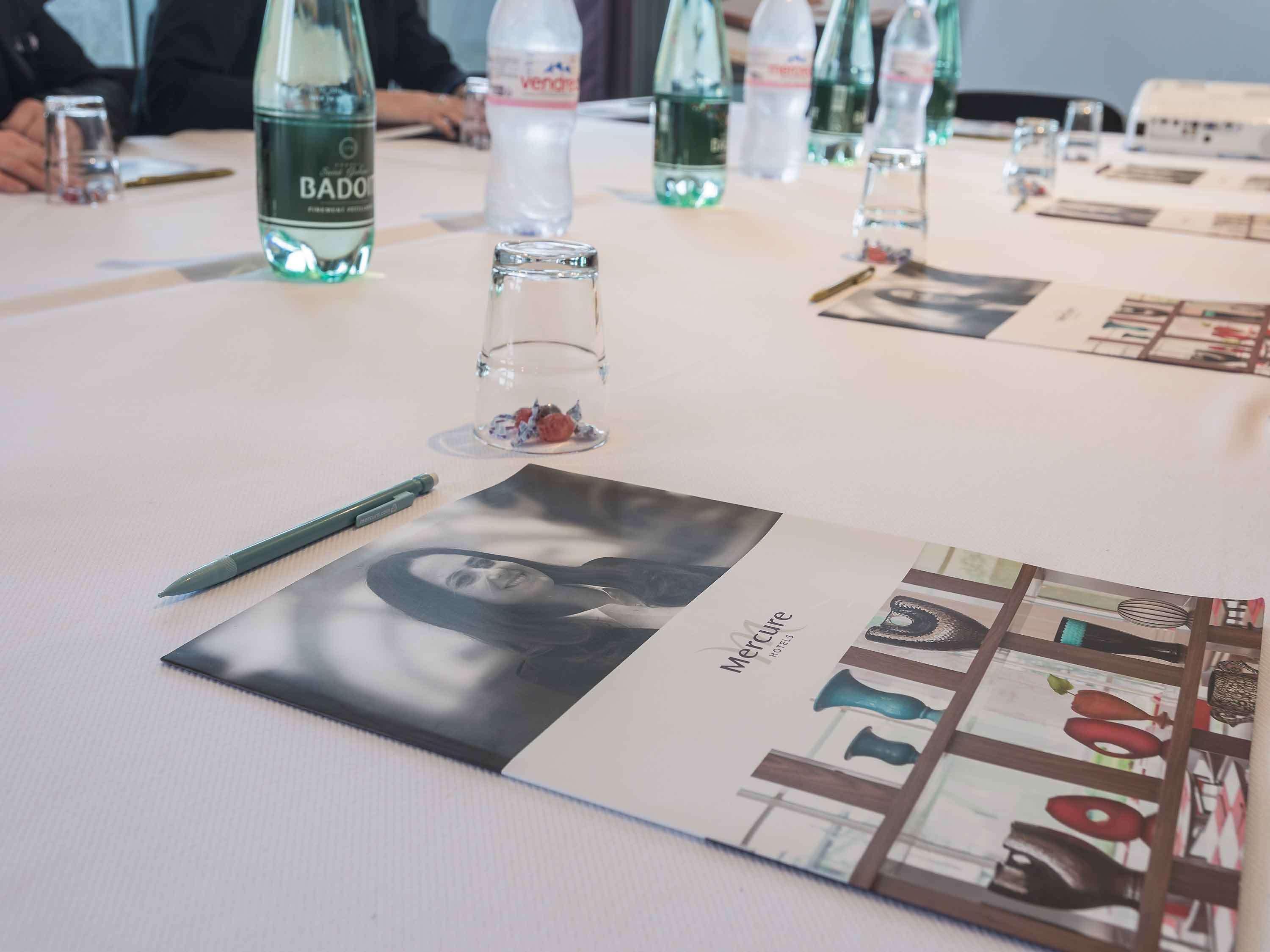 Mercure Tours Centre Gare Et Congres Екстер'єр фото