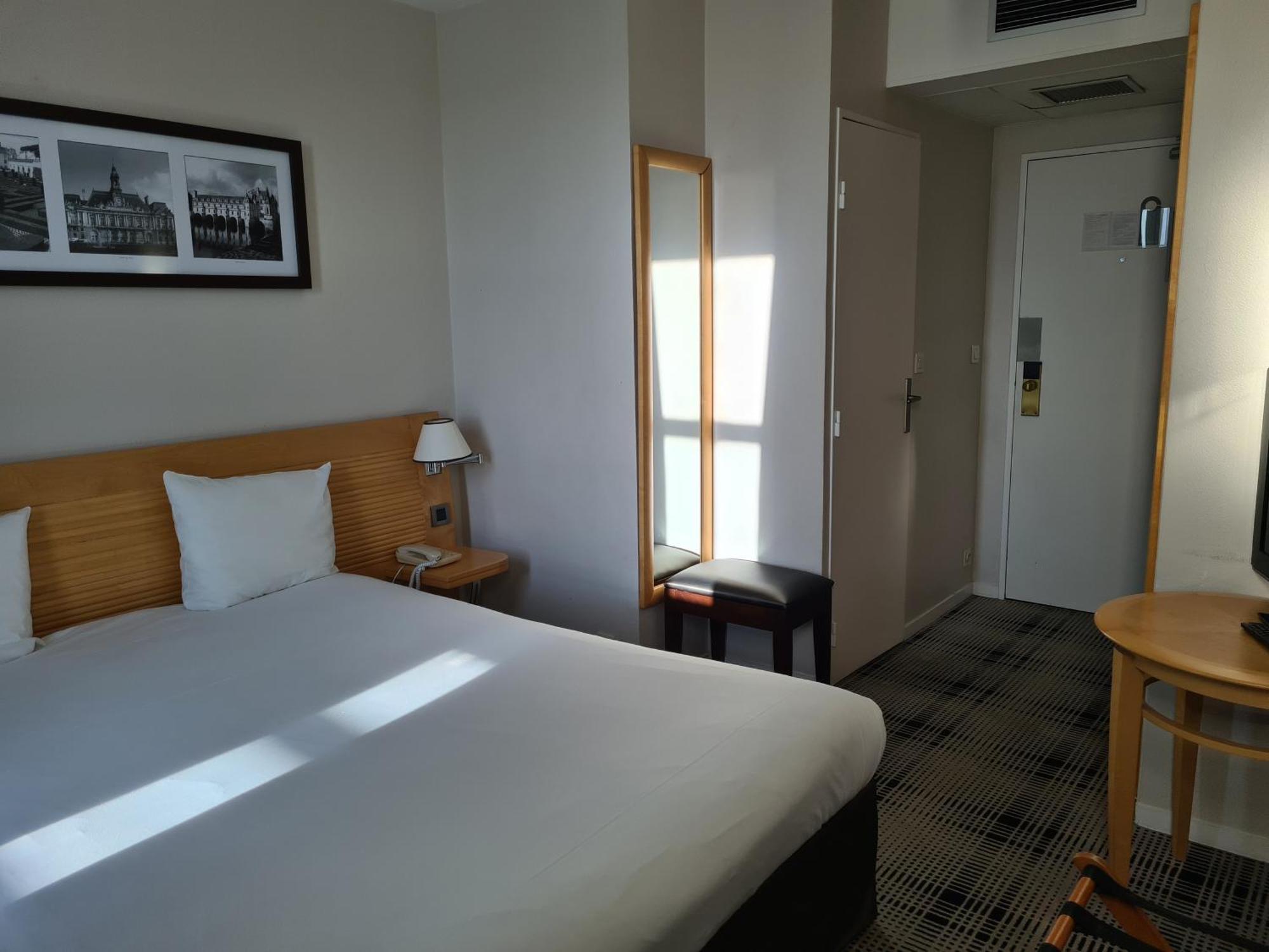Mercure Tours Centre Gare Et Congres Екстер'єр фото